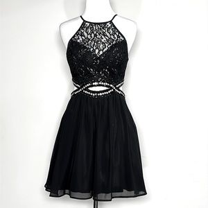 B. Darlin Juniors Black Lace Cut Out Jeweled Halter Formal Mini Dress Size 3/4